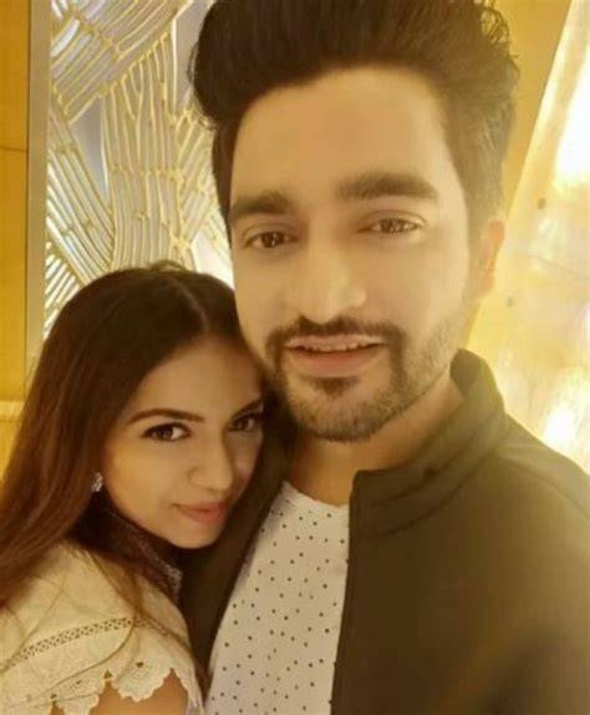 Simran Budharup’s Boyfriend: Who Is Simran Budharup Dating?
