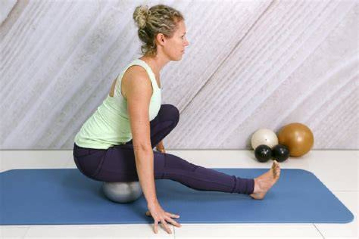 Six Ways to Use the Yamuna Body Rolling Self-Massage Technique