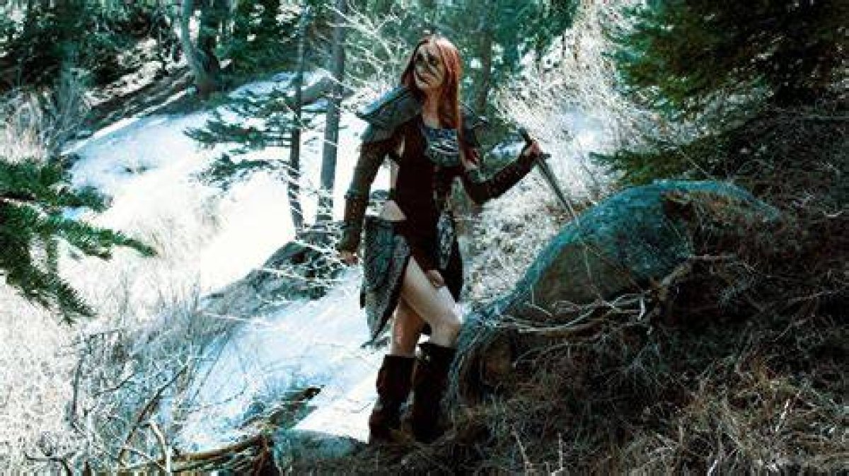 Skyrim's Aela Cosplay Brings the Nord Werewolf to Life