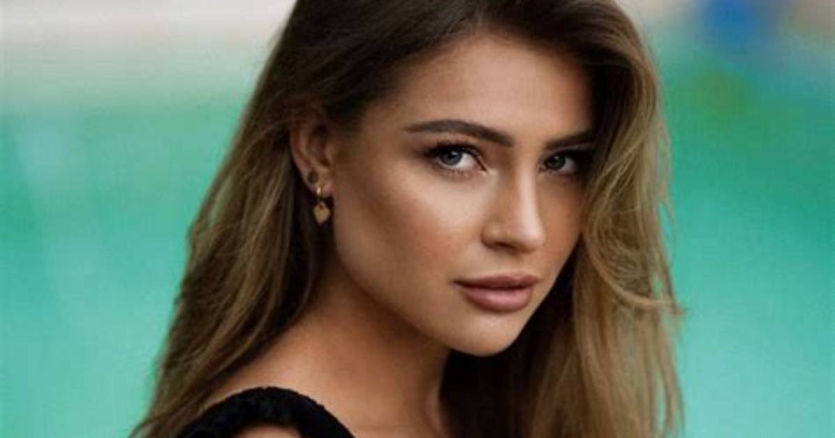 Social Media Star, Anna Klinski Isofficially Dating Her Boyfriend Tim Schrecker Since 2020