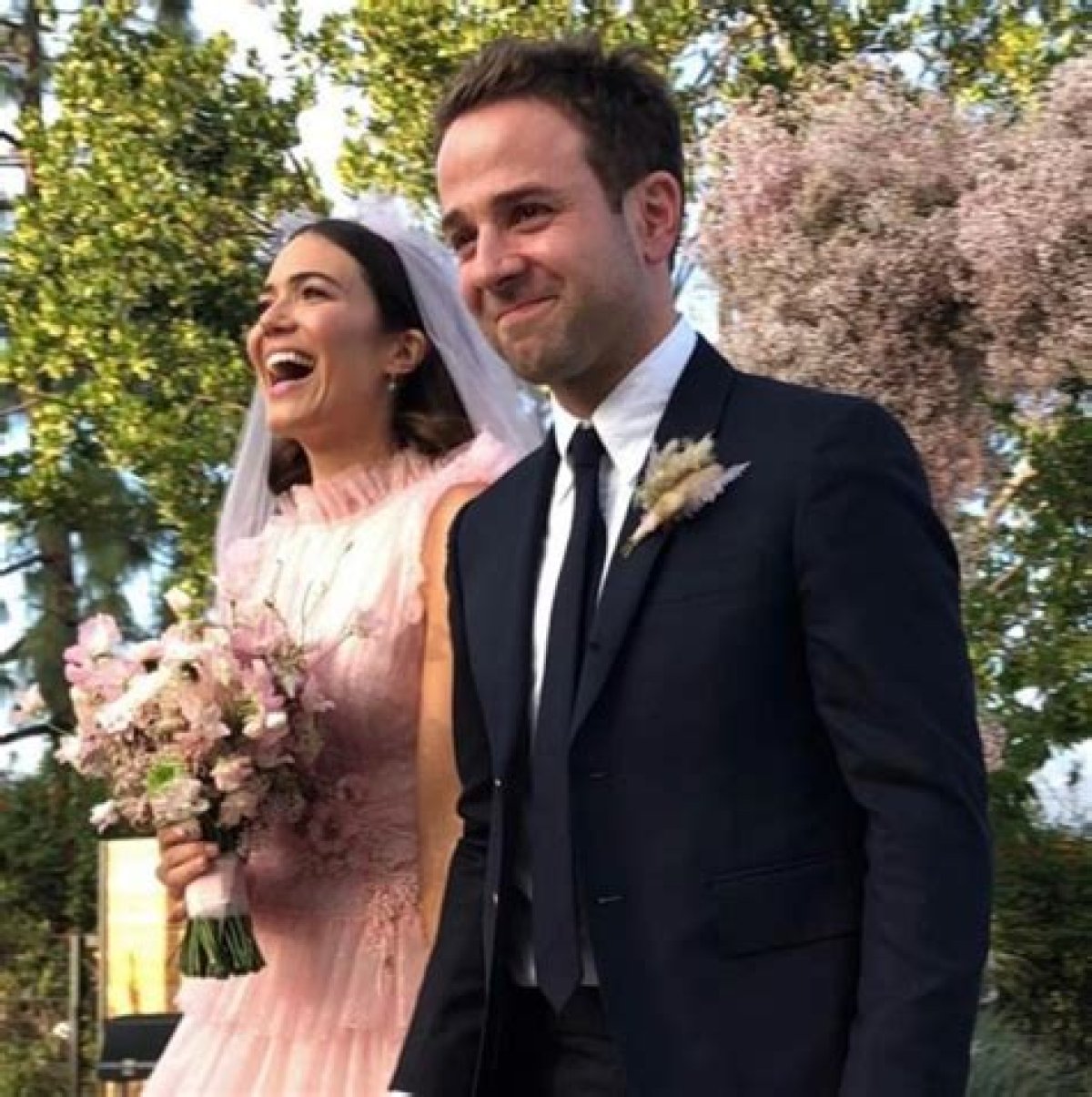 Taylor Goldsmith’s Wife: Who Is Taylor Goldsmith Dating?