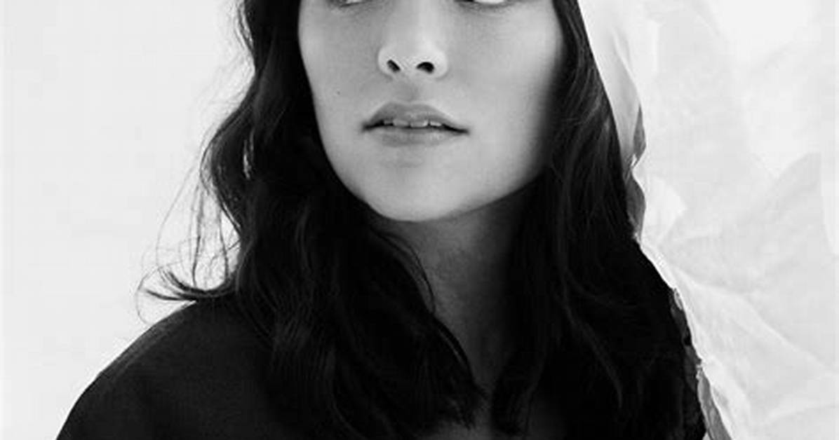 The Actress Midori Francis Iwama Partner, Age, Net Worth, Movies and Tv Shows.