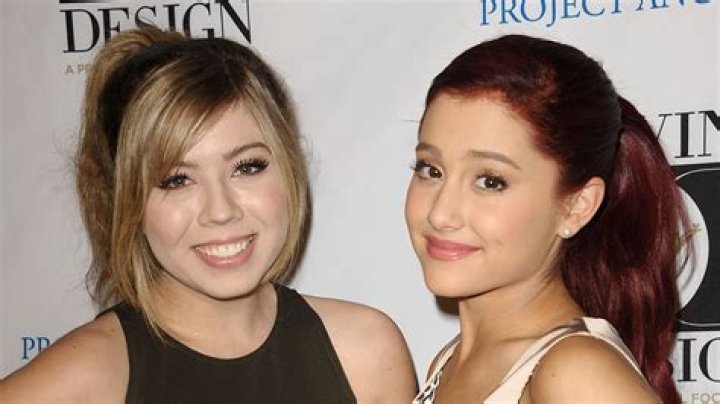 
The Jennette McCurdy and Ariana Grande connection is examined as the former describes her envy in a new memoir with the words, “I couldn’t like her.” 