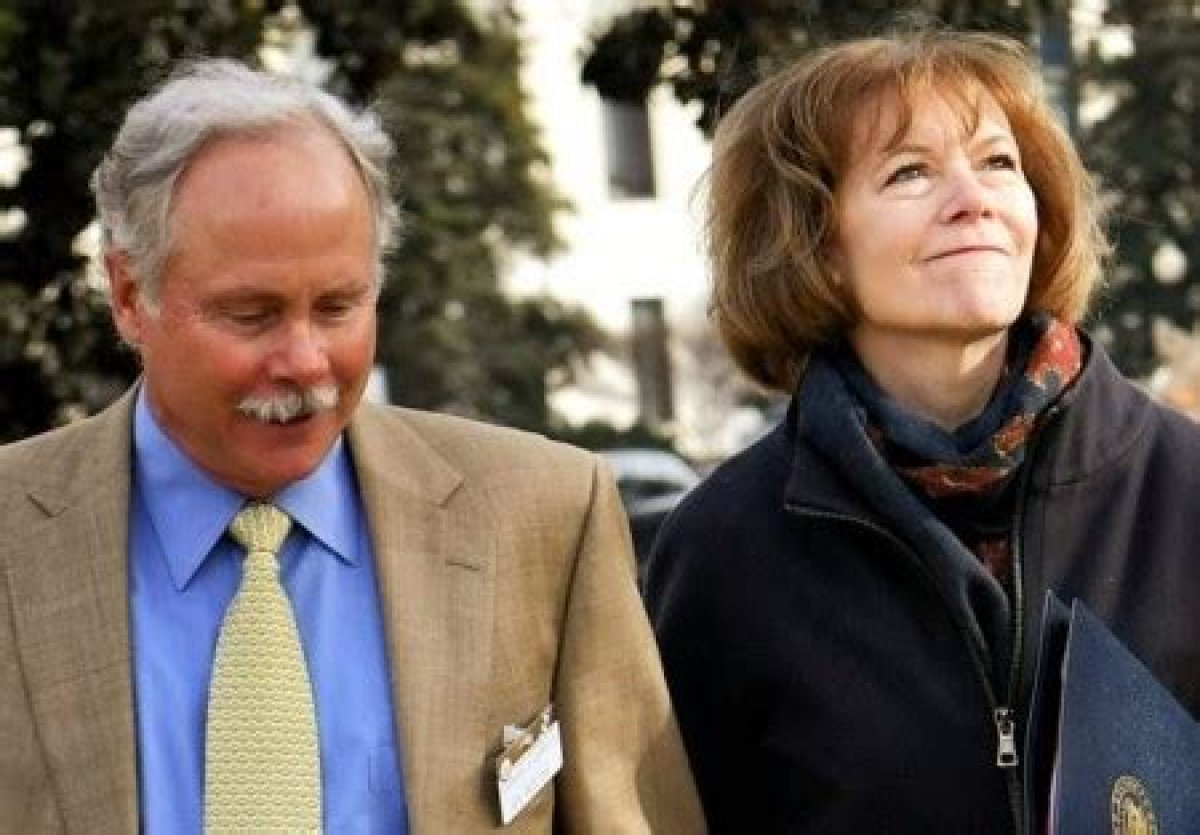 Tina Smith Junior Senator Bio, Husband, Kids, Net Worth