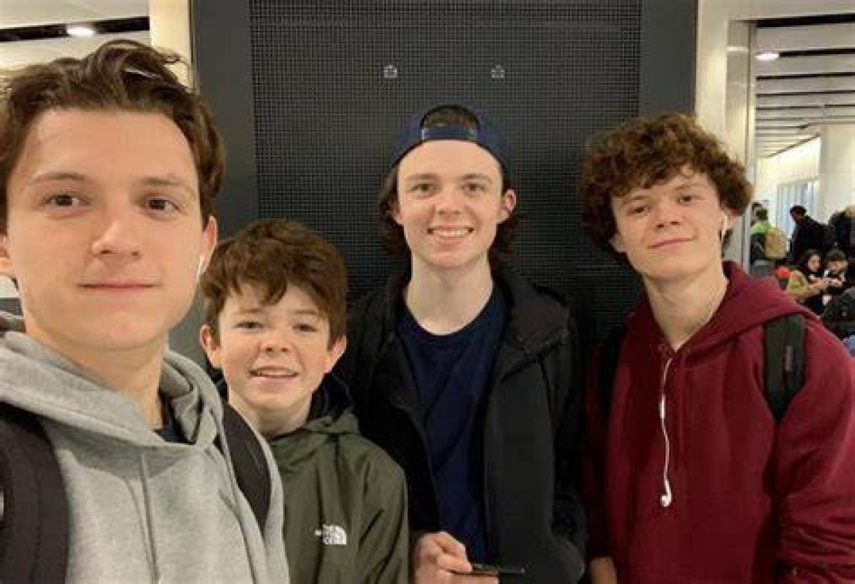 Tom Holland and His Siblings: a Family of Stars