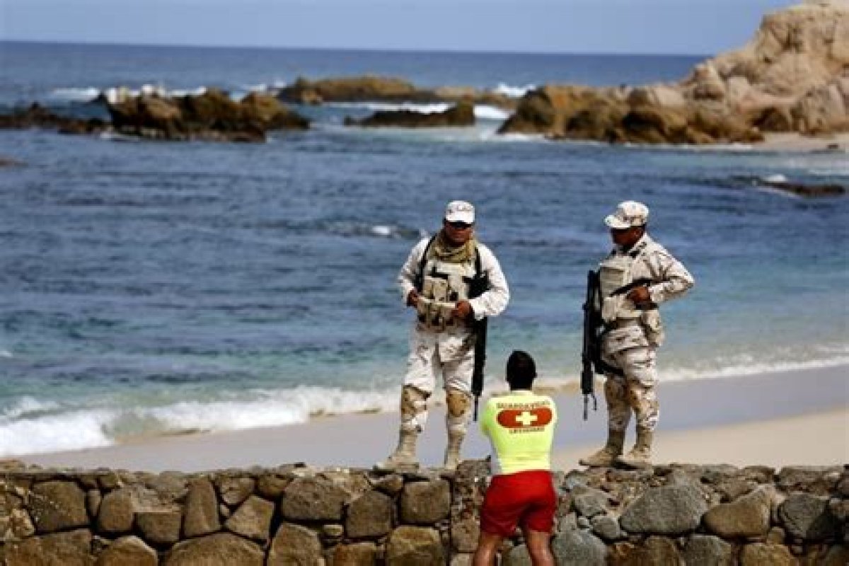 Trouble in Paradise: Drug Cartels Cast Shadow over Mexico’s Top Tourist Havens
