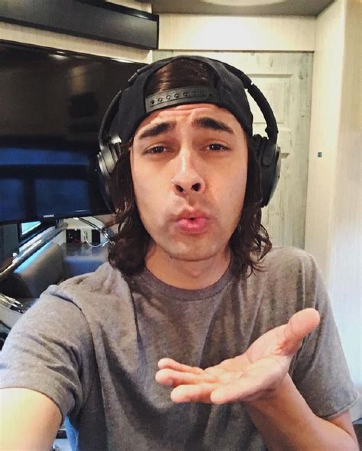 Unraveling the Mystery of Vic Fuentes' Ex-Girlfriend