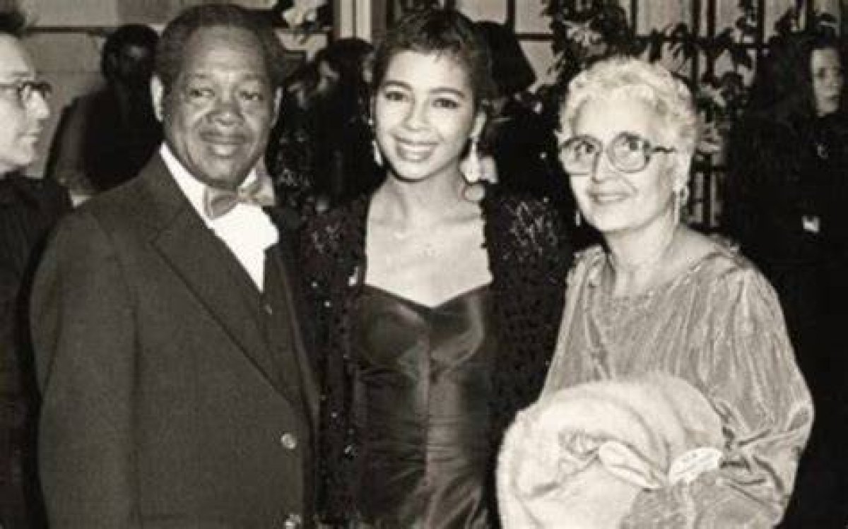 Unveiling the Legacy of Louise Escalera: Pioneering Nurse, Trailblazing Leader