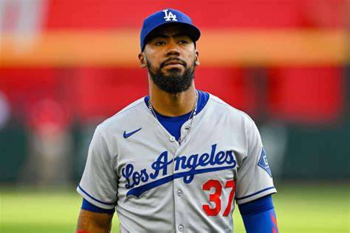 What to Expect: Teoscar Hernandez — College Baseball, Mlb Draft, Prospects
