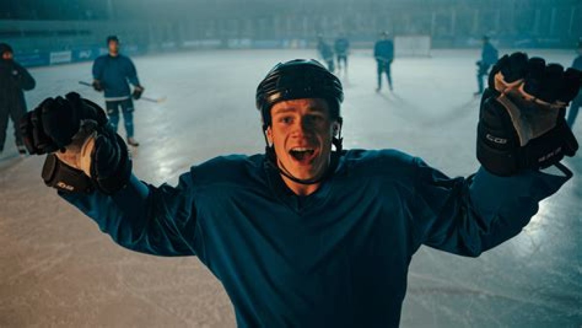 What Was the Coldest Hockey Game Ever?