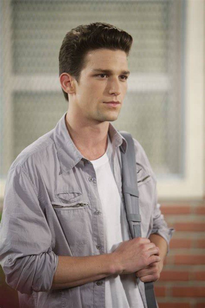 
Where is Daren Kagasoff today? Net worth, girlfriend, family 