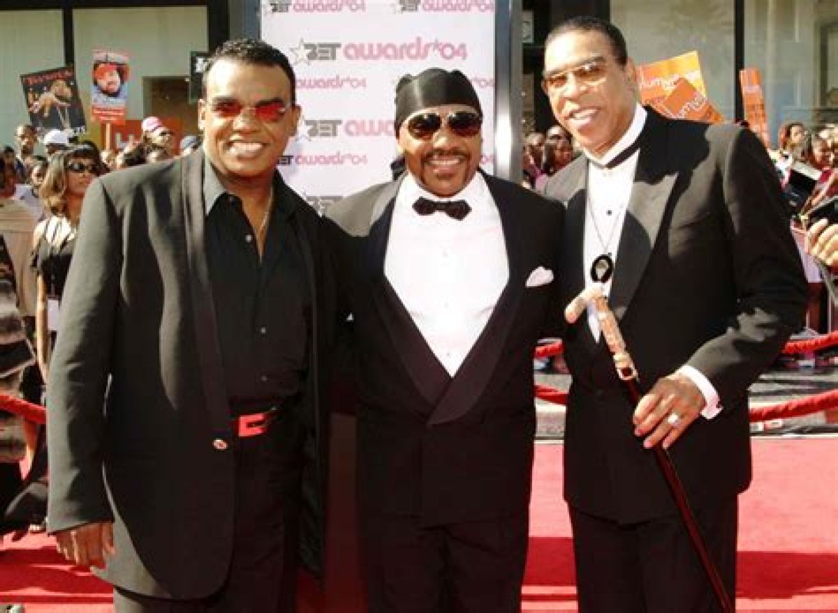 Which Isley Brother Died?