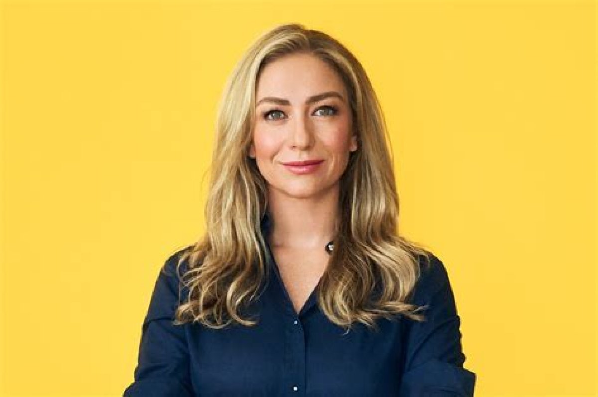 Whitney Wolfe Herd [Bumble Founder] Story, Net Worth & More