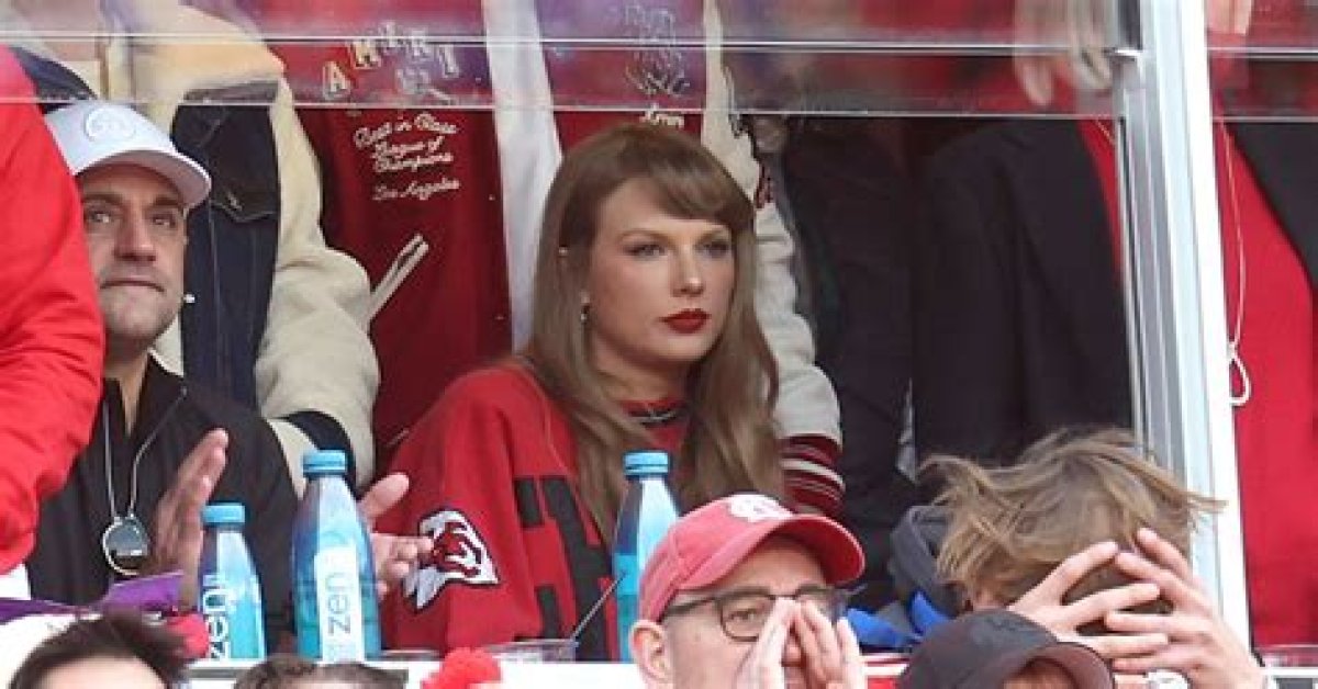 Who Did Taylor Swift Attend the Bills-Cheif's Game with? All Celebs and Kelce Family Explored
