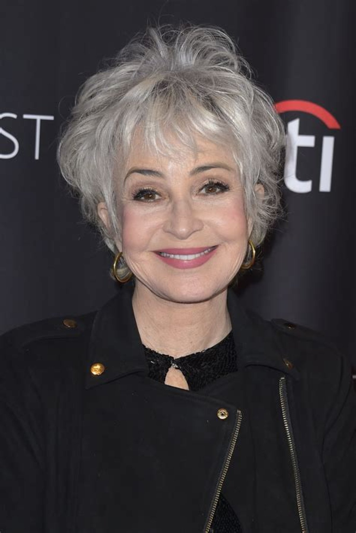 Who Is Actress Annie Potts? Her Age, Movies & More