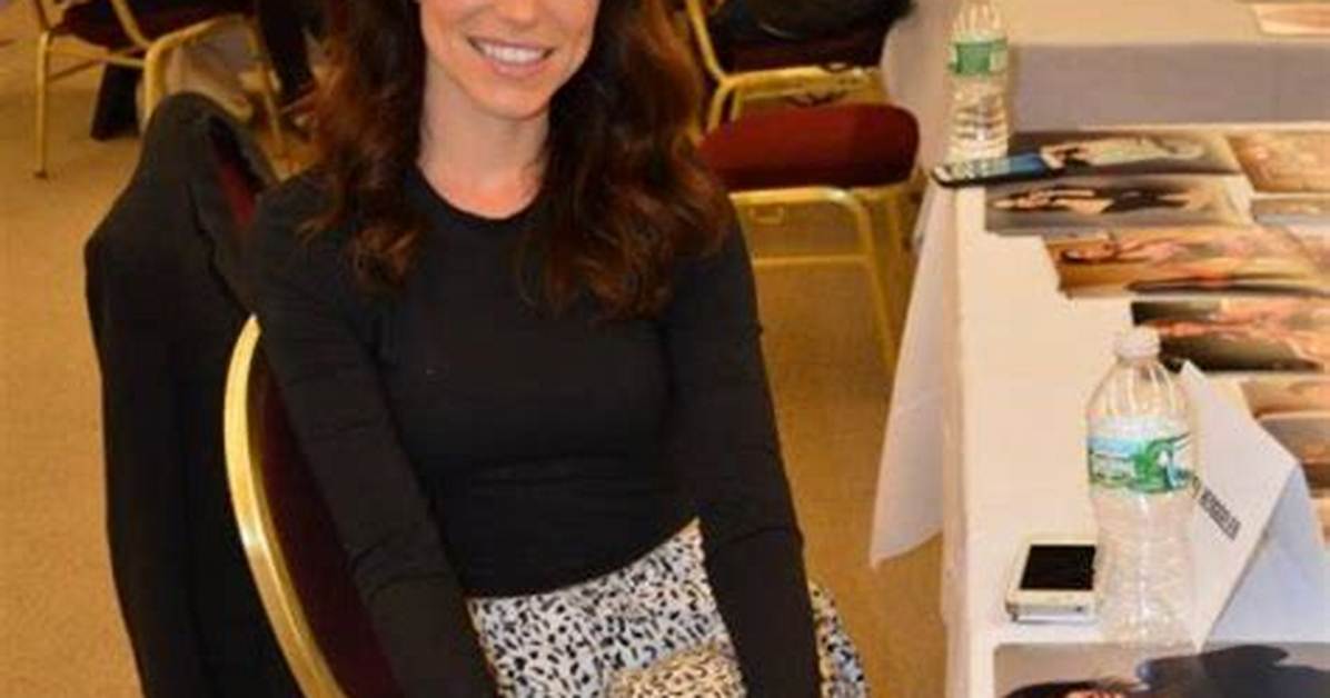Who Is Actress Courtney Henninger? Her Husband, Age, Bio