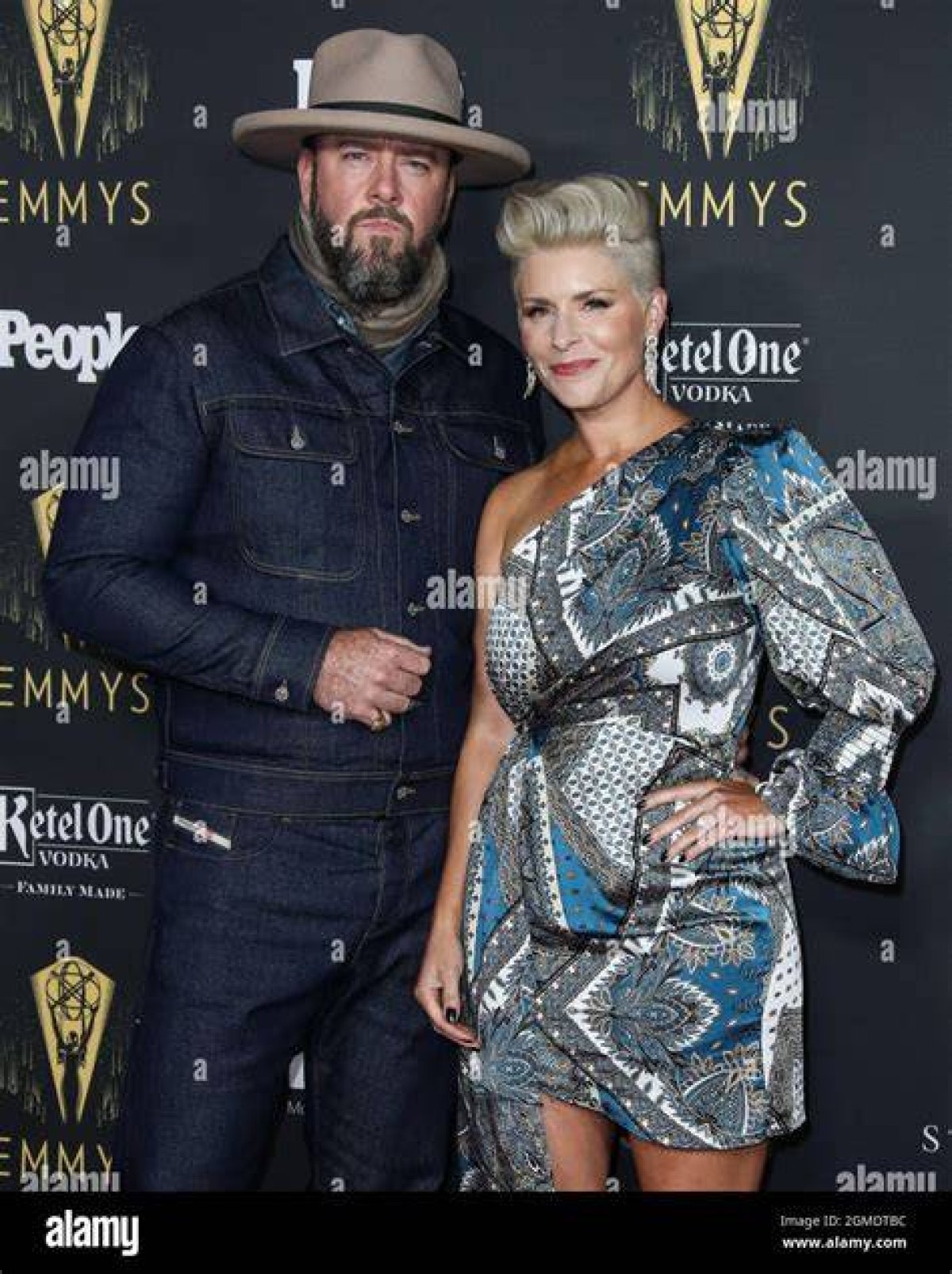 Who Is Chris Sullivan's Wife Rachel Reichard? Her Age & More