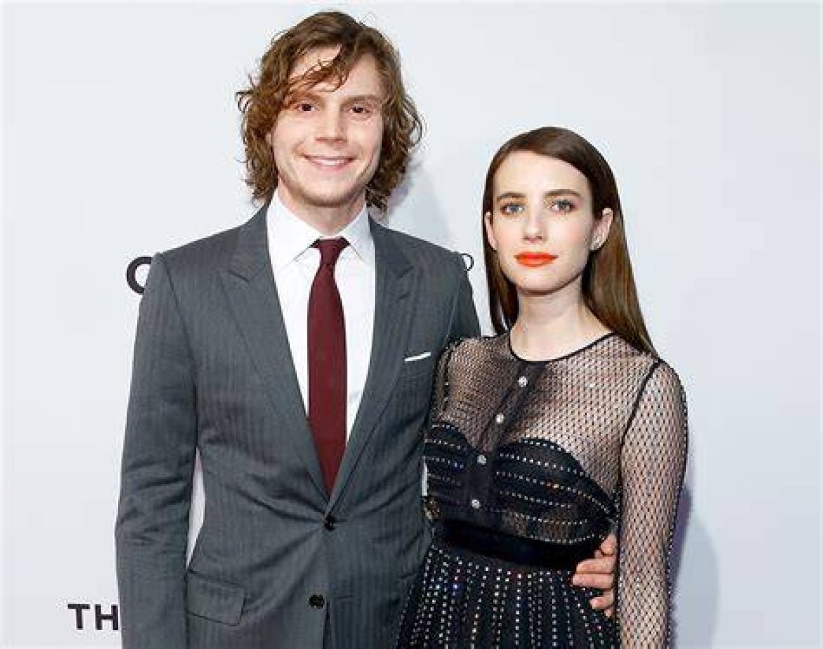 Who Is Evan Peters Dating in 2021? Know About the Relationship Details