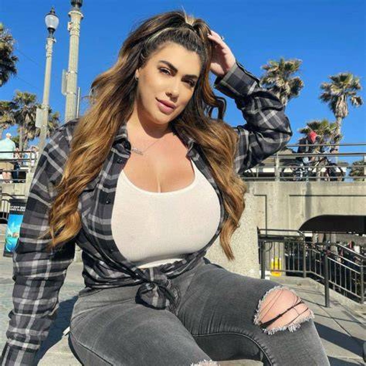 Who Is Fashion Model/Adult Actress Ana Lorde? Her Age, Wiki