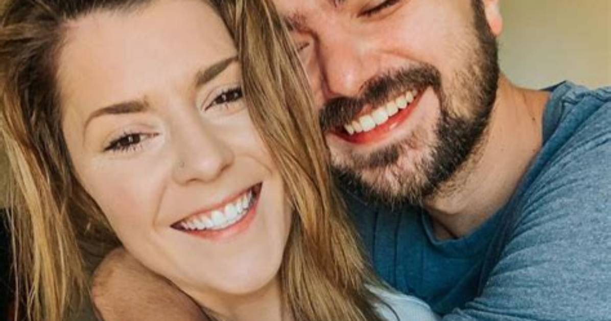 Who Is Grace Helbig Dating – Grace Helbig's Boyfriend & Exes