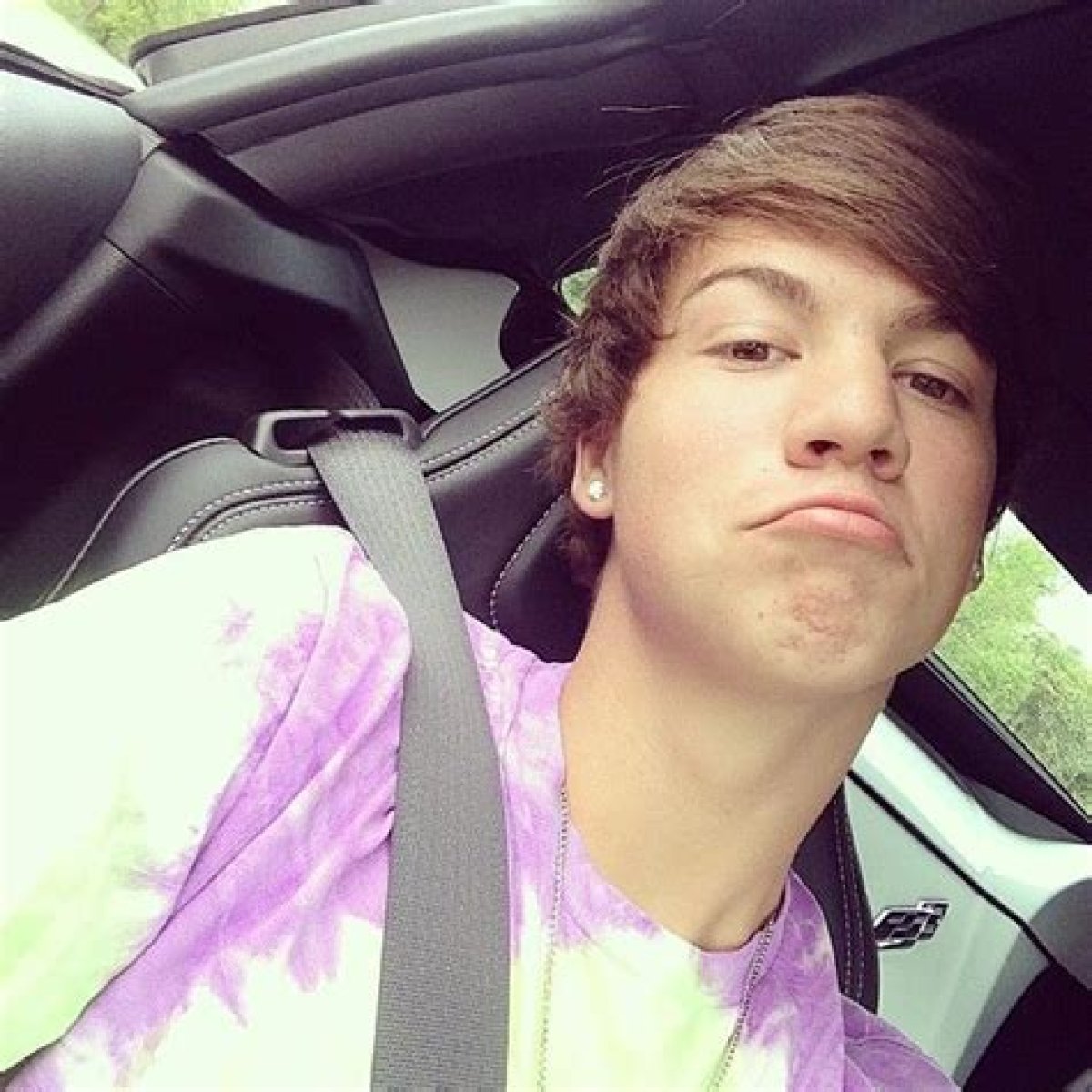 Who Is Internet Personality Taylor Caniff? His Age, Parents & More