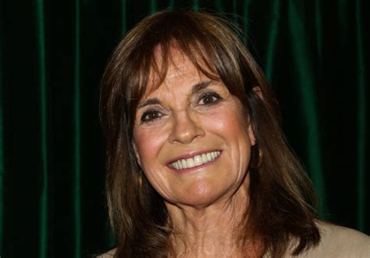 Who Is Linda Gray Dating – Linda Gray's Husband & Exes