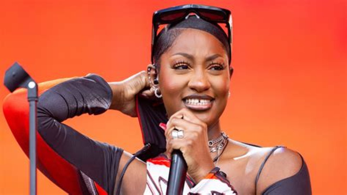 Who Is Nigerian Singer-Songwriter Tems? Her Songs, Age & More