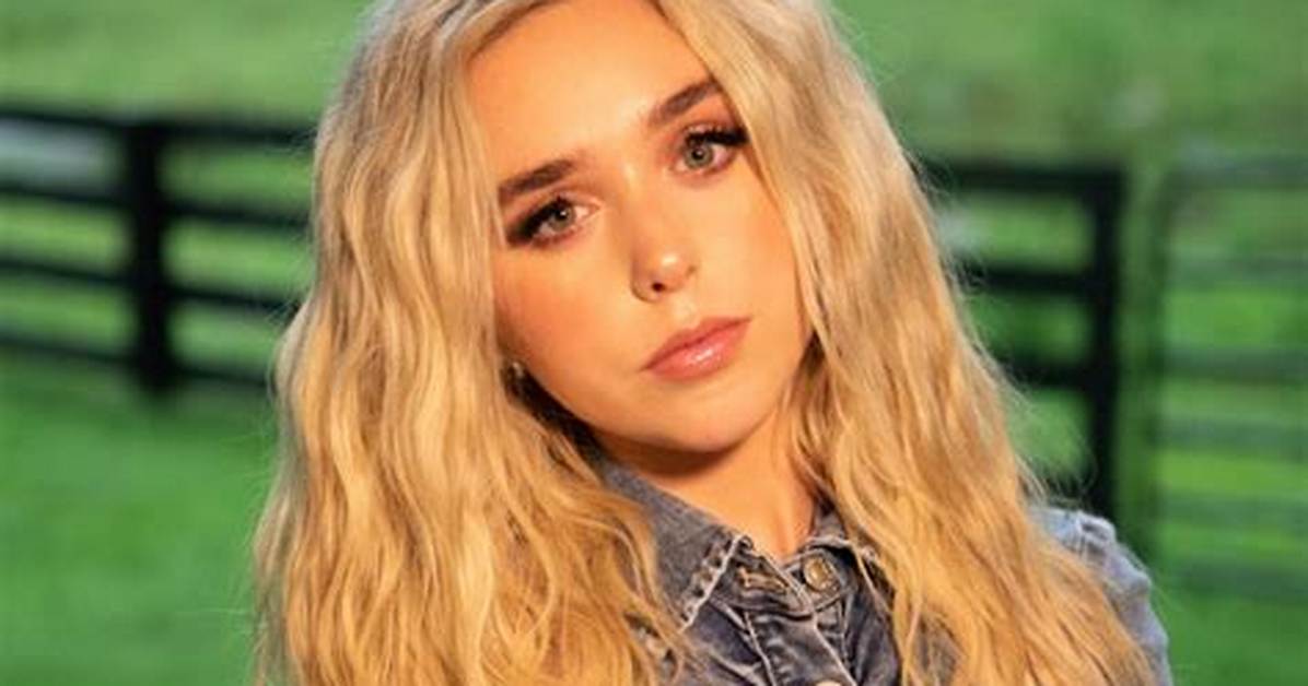 Who Is Singer/Actress Jenna Davis? Her Songs, Age & More