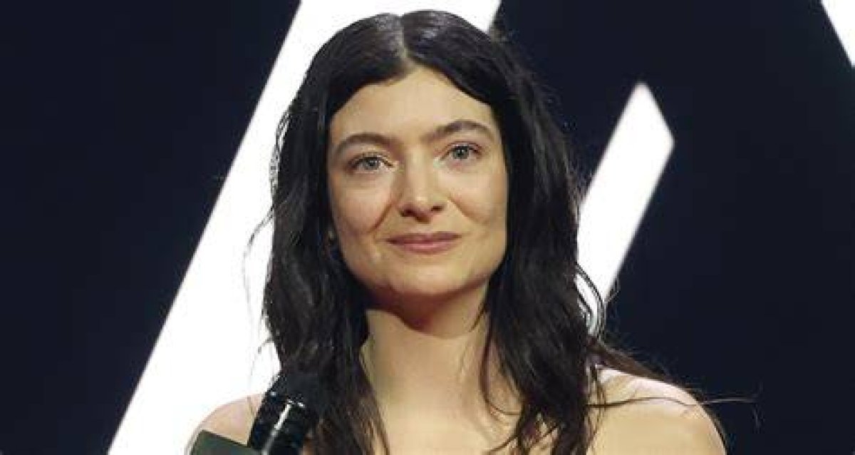 Who Is Singer Lorde? Her Age, Songs & More