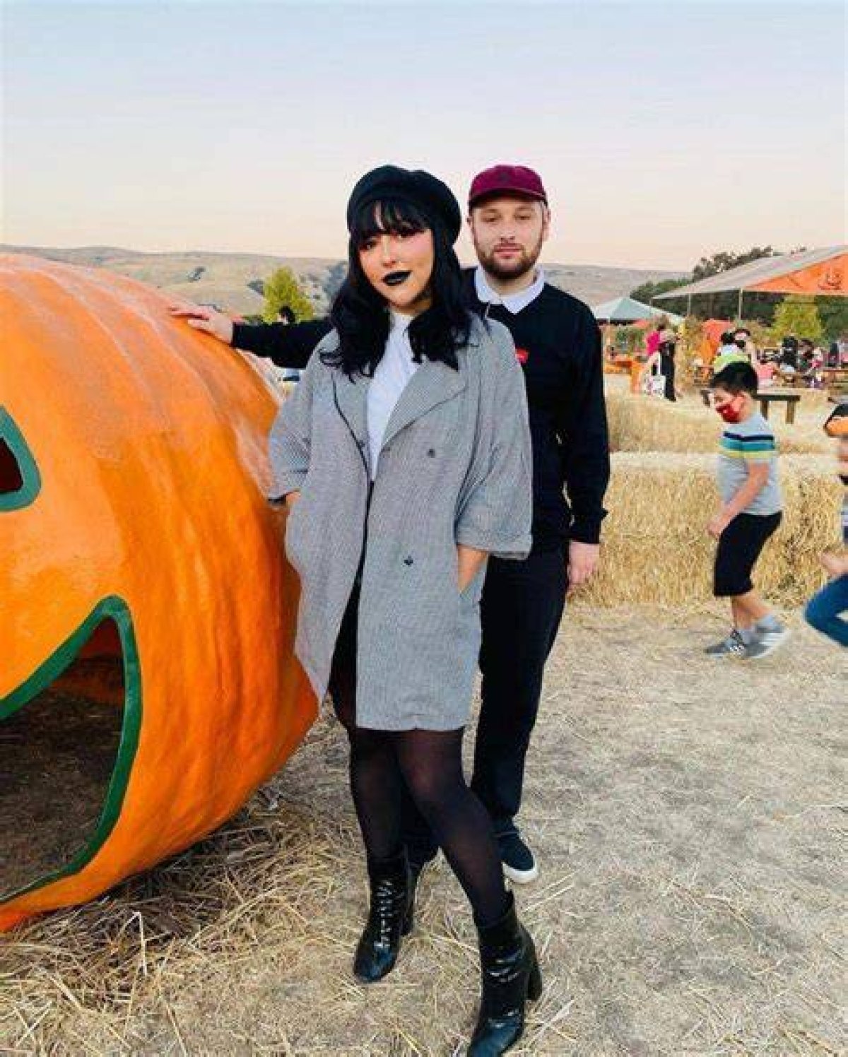 Who Is Singer/Teacher Demi Rae? Her Age, Height & More