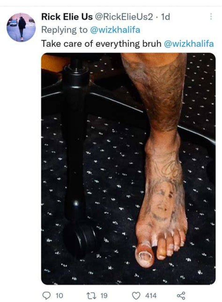 
Why are Twitter users talking about Wiz Khalifa’s toes? 