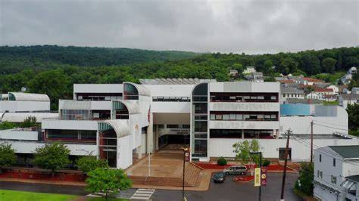 Wyoming Valley West High School Alumnus Sean Mikovitch Passes Away in Old Forge