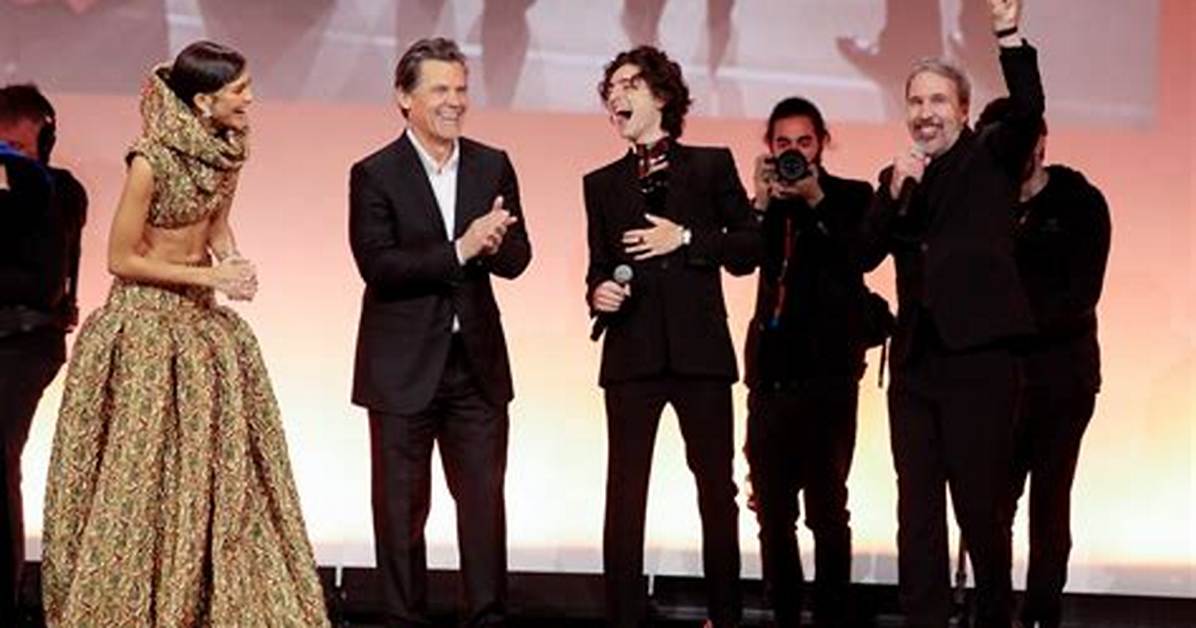 Zendaya’s Large Family of Tight-Knit Siblings
